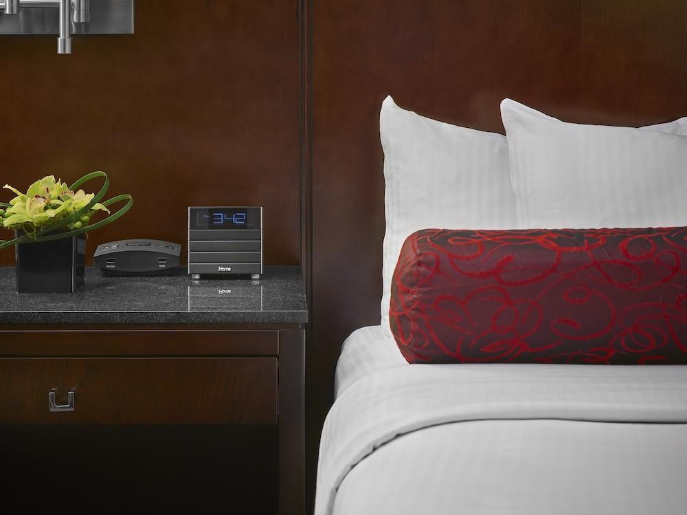 Matrix Hotel Edmonton Eksteriør billede
