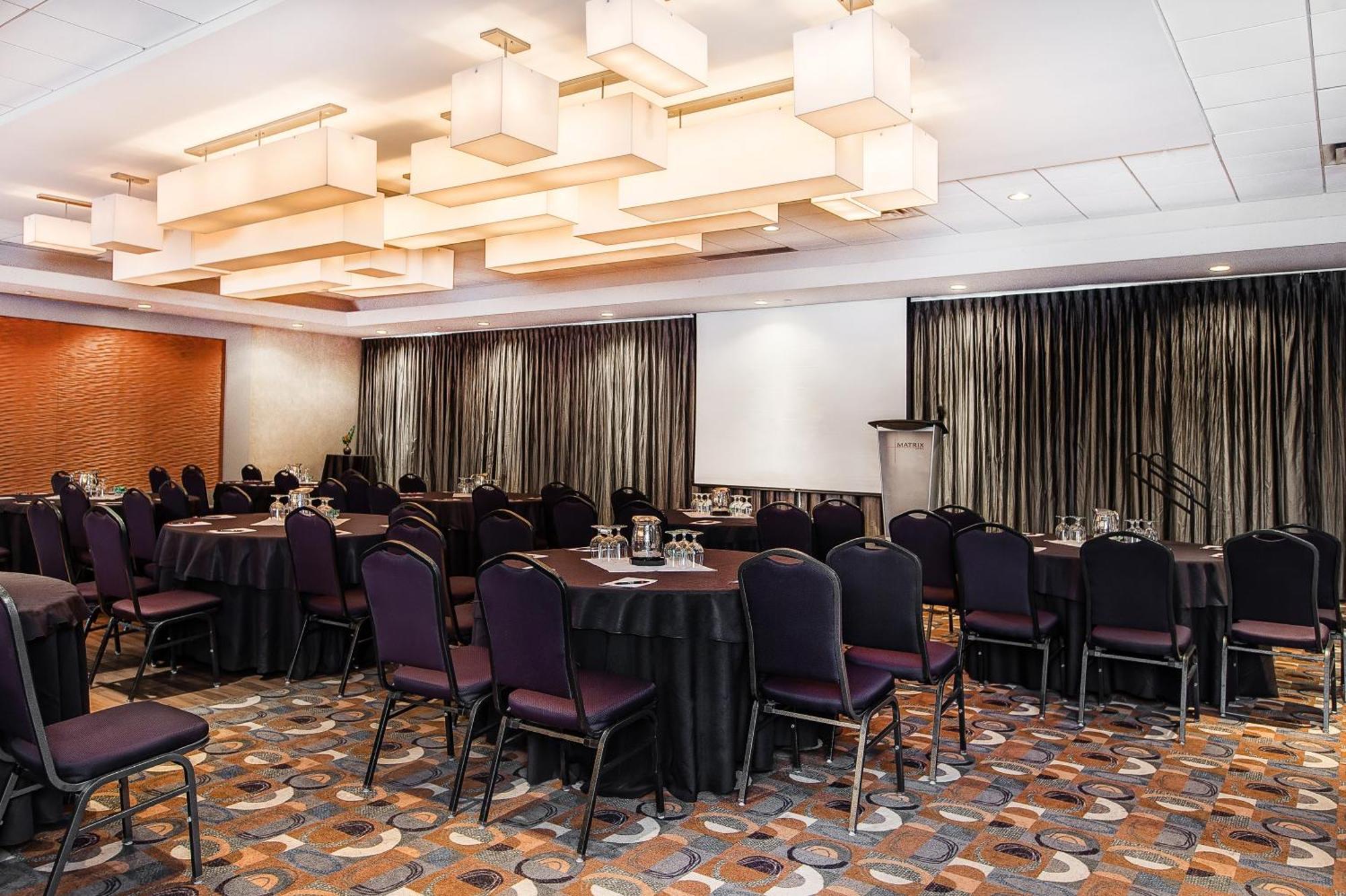 Matrix Hotel Edmonton Eksteriør billede