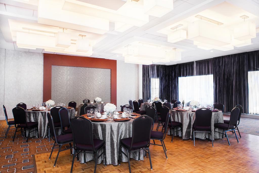 Matrix Hotel Edmonton Eksteriør billede